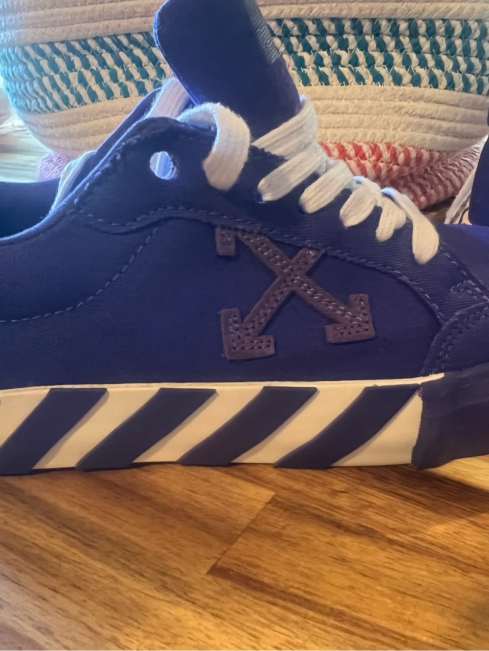 Off-White Brand Vulcanized Canvas Sneakers new size 39 never worn
